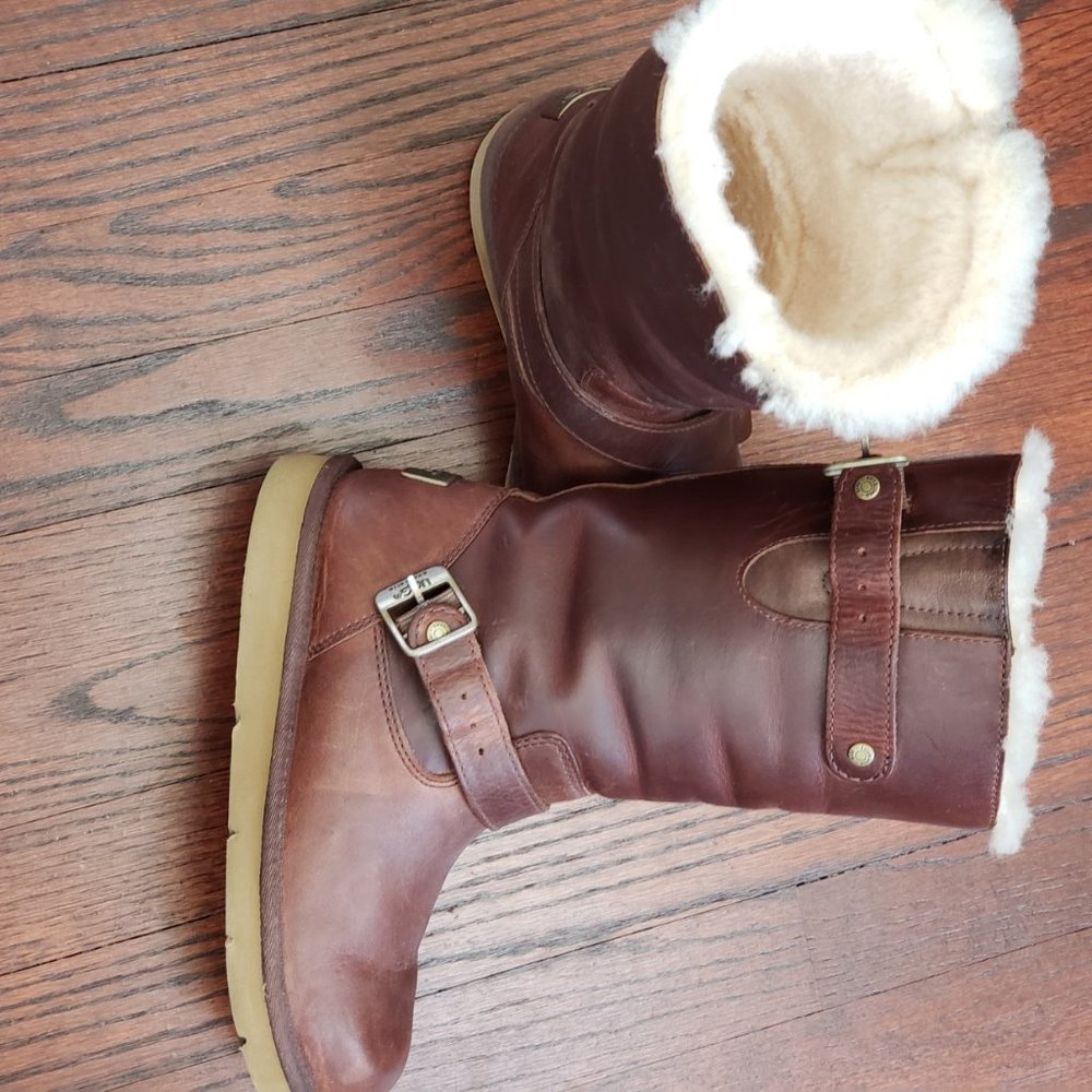 Women's UGG's Boots